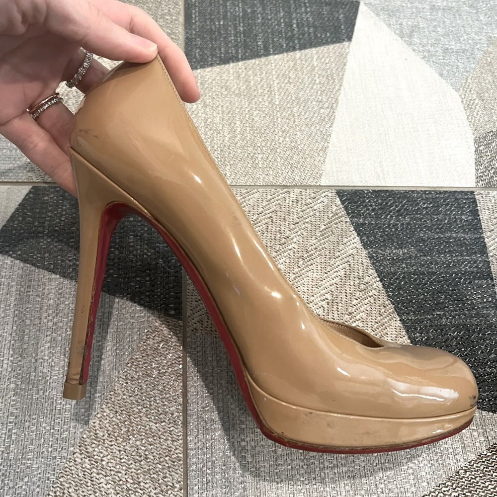 Christian Louboutin New Simple 37.5